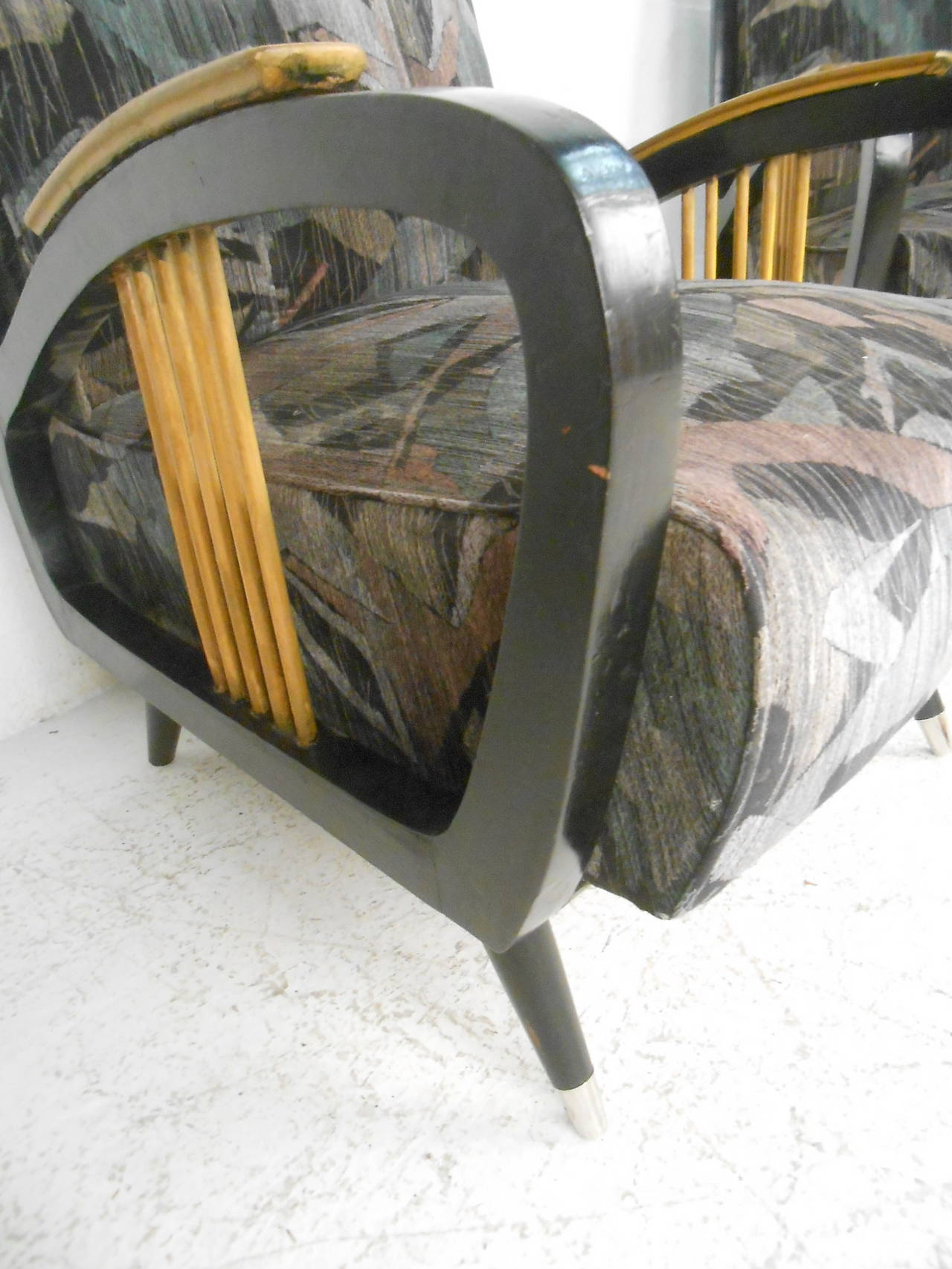 Chrome Paire de fauteuils de salon sculpturaux modernes et vintage en vente