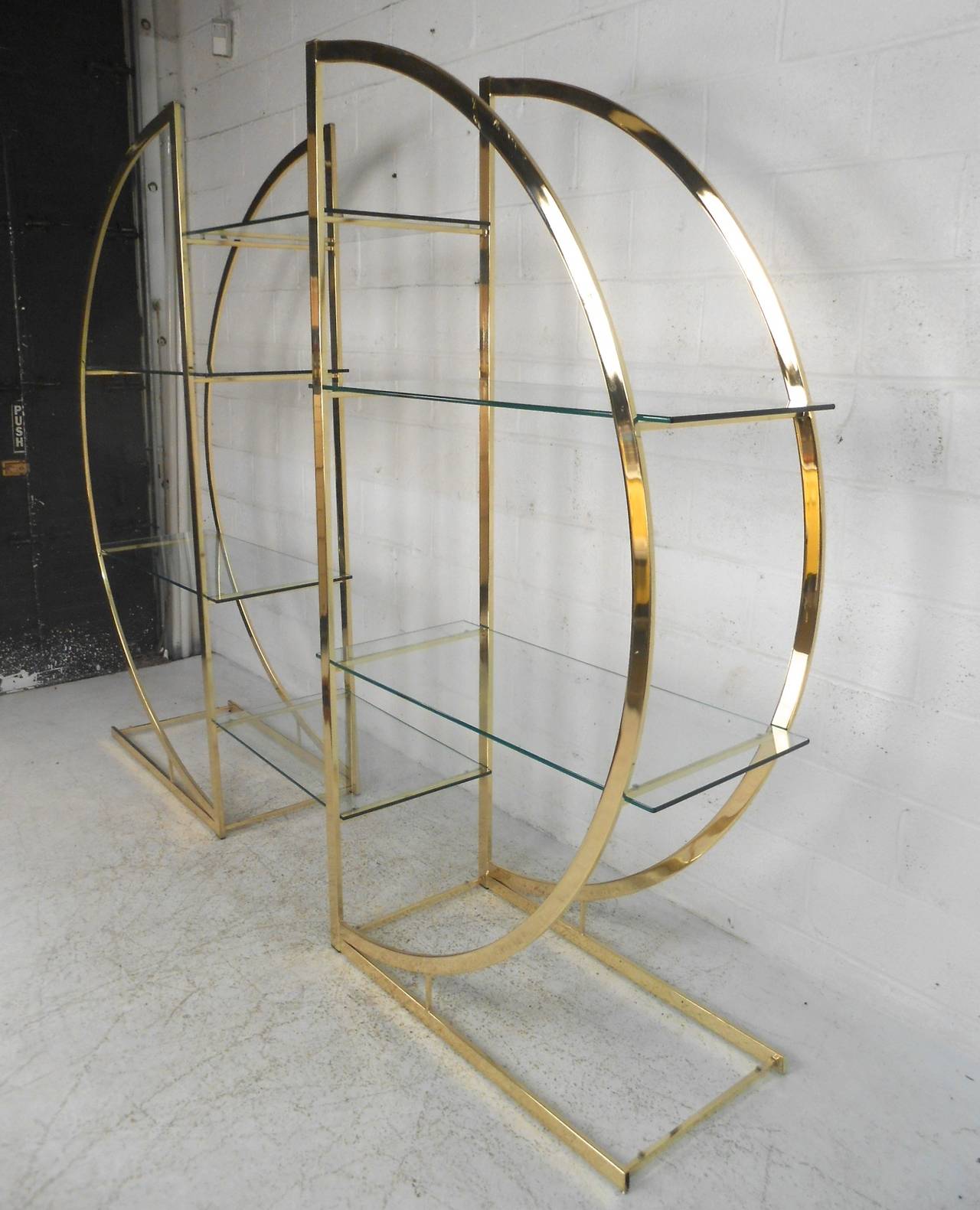 Mid-20th Century Mid-Century Modern Milo Baughman Style Brass and Glass Circular Etagere