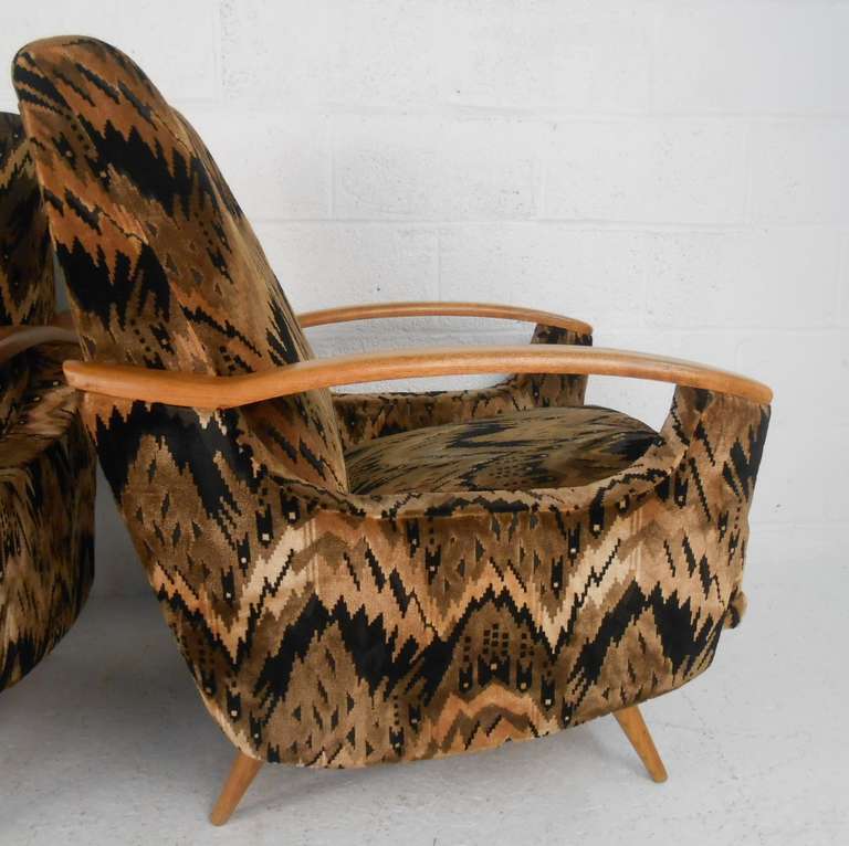 Vintage Modern Sculptural Lounge Chairs In Good Condition In Brooklyn, NY