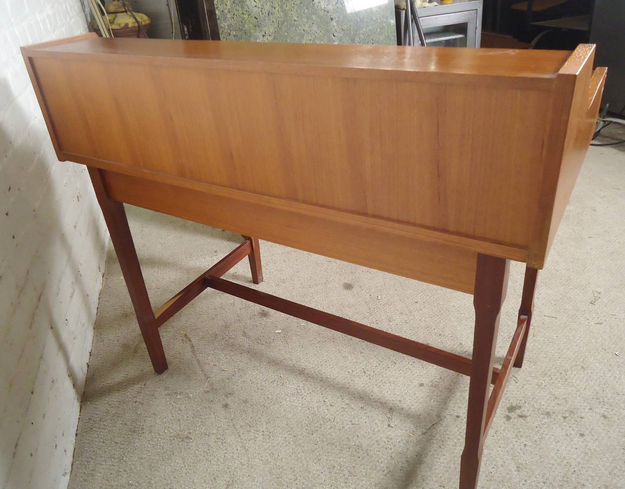 Danish Modern Writing Desk In Excellent Condition In Brooklyn, NY