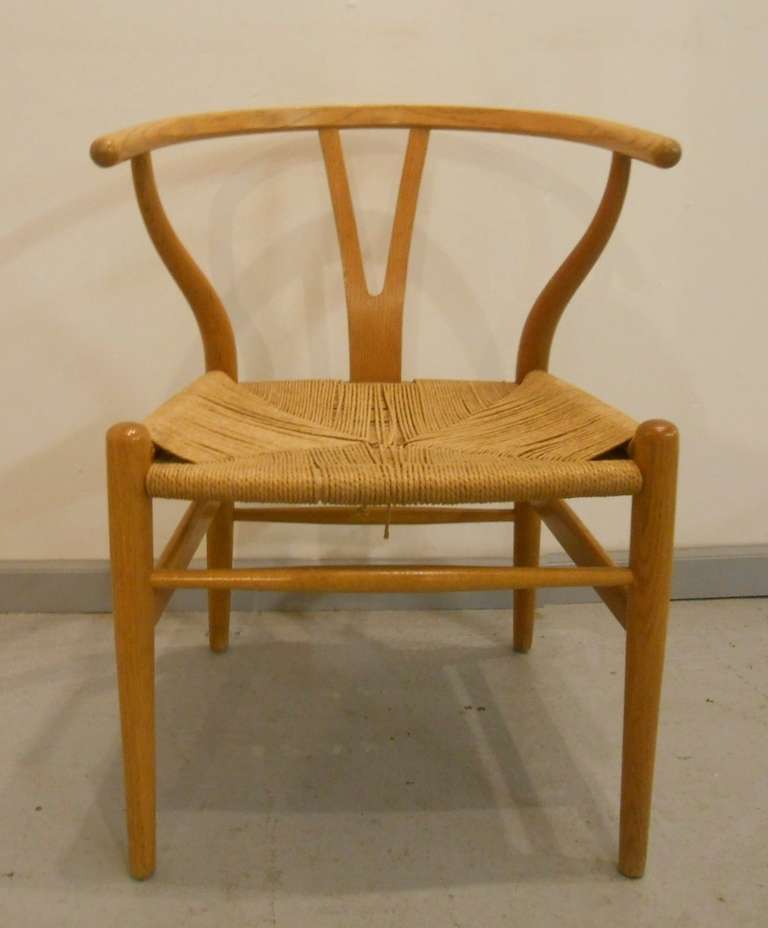 The Wishbone Chair (CH24) by Hans Wegner In Good Condition In Brooklyn, NY