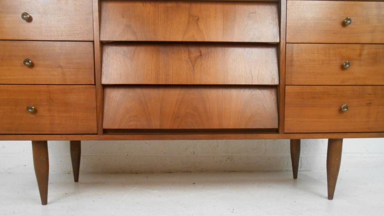 Unique Mid-Century Modern Louvered Front Walnut Dresser In Good Condition In Brooklyn, NY
