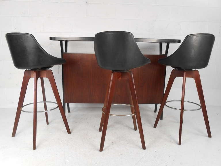 Mid-Century Bar with Stools