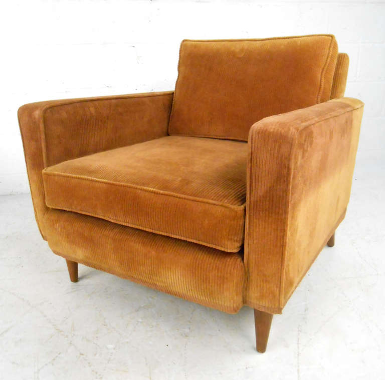 American Unique Pair of Paul McCobb Style Corduroy Lounge Chairs