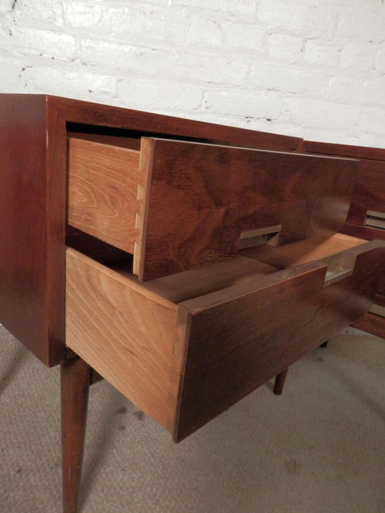Mid-20th Century Martinsville Bedside Tables w/ Top inlay
