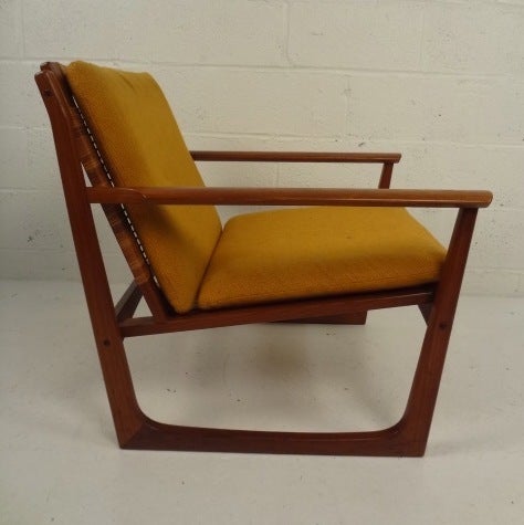 Mid-20th Century Hans Olsen Lounge Chair with Teak Back