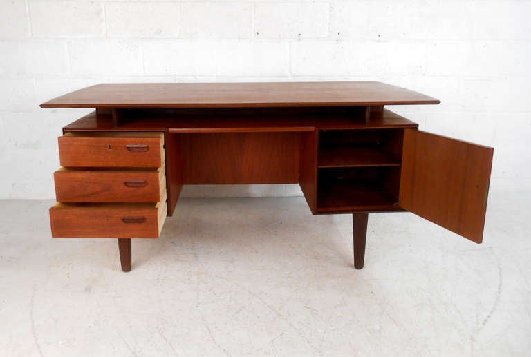Mid-Century Danish Teak Floating Top Desk In Good Condition In Brooklyn, NY
