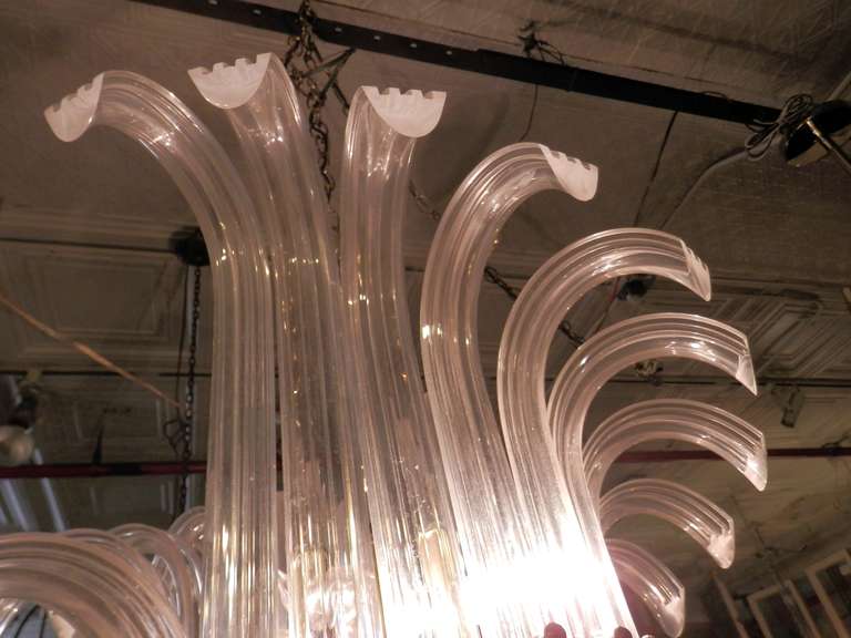 Magnificent Mid-Century Swooping Lucite Chandelier In Good Condition In Brooklyn, NY