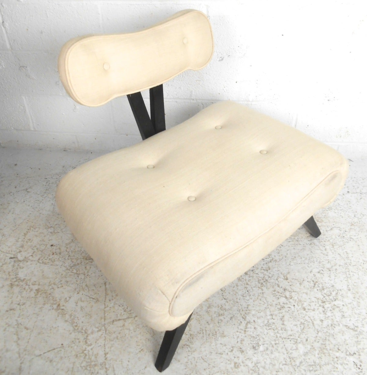 Unique Mid-Century Modern Hollywood Style Slipper Chair by Grosfeld House 1