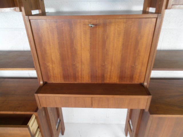 Mid-20th Century Modular Shelving System