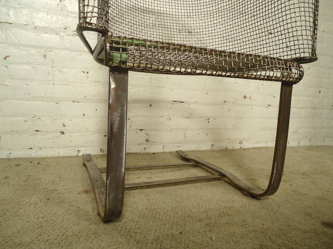 Mid-Century Modern patio chairs in a new bare metal style finish. Attractive barrel back with mesh seating, spring metal base for comfortable rocking feeling.

(Please confirm item location-NY or NJ with dealer).