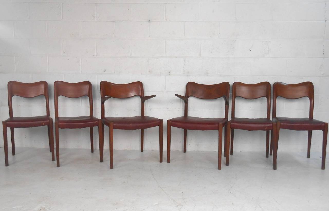 Danish Set of Mid-Century Modern Rosewood Dining Chairs in Style of N.O. Møller