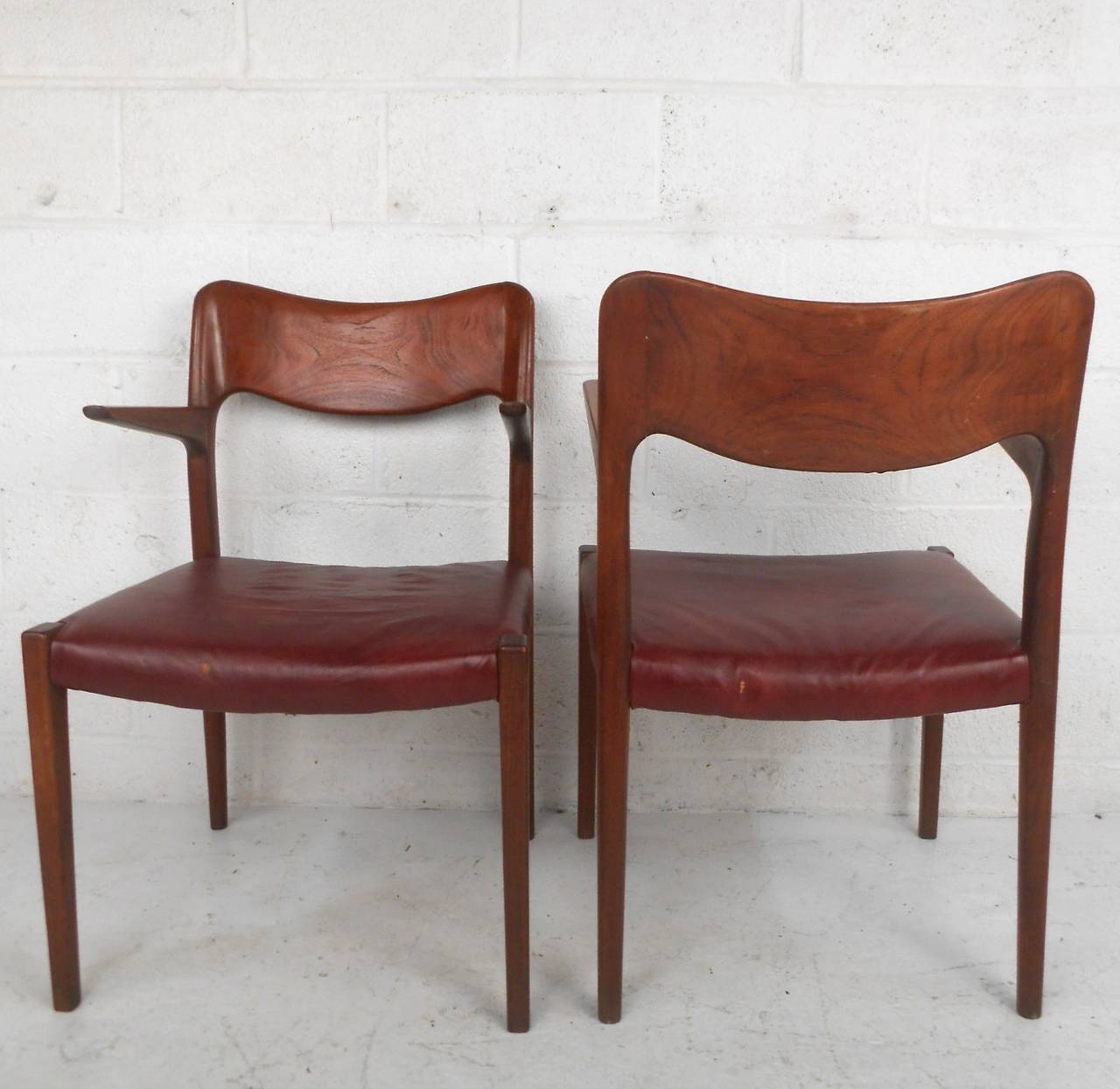 Set of Mid-Century Modern Rosewood Dining Chairs in Style of N.O. Møller 1