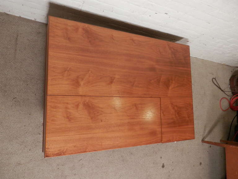 Mid-Century Modern Kipp Stewart Designed Table For Drexel w/ Hidden Storage
