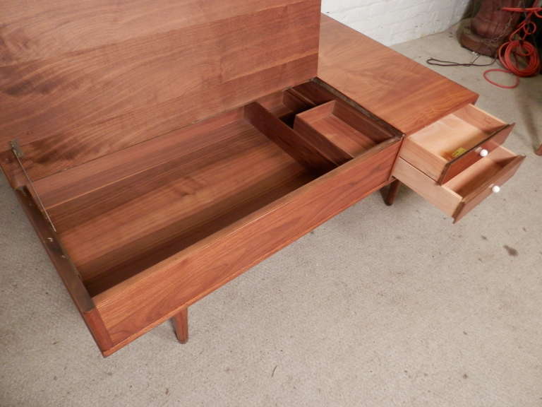 Mid-20th Century Kipp Stewart Designed Table For Drexel w/ Hidden Storage