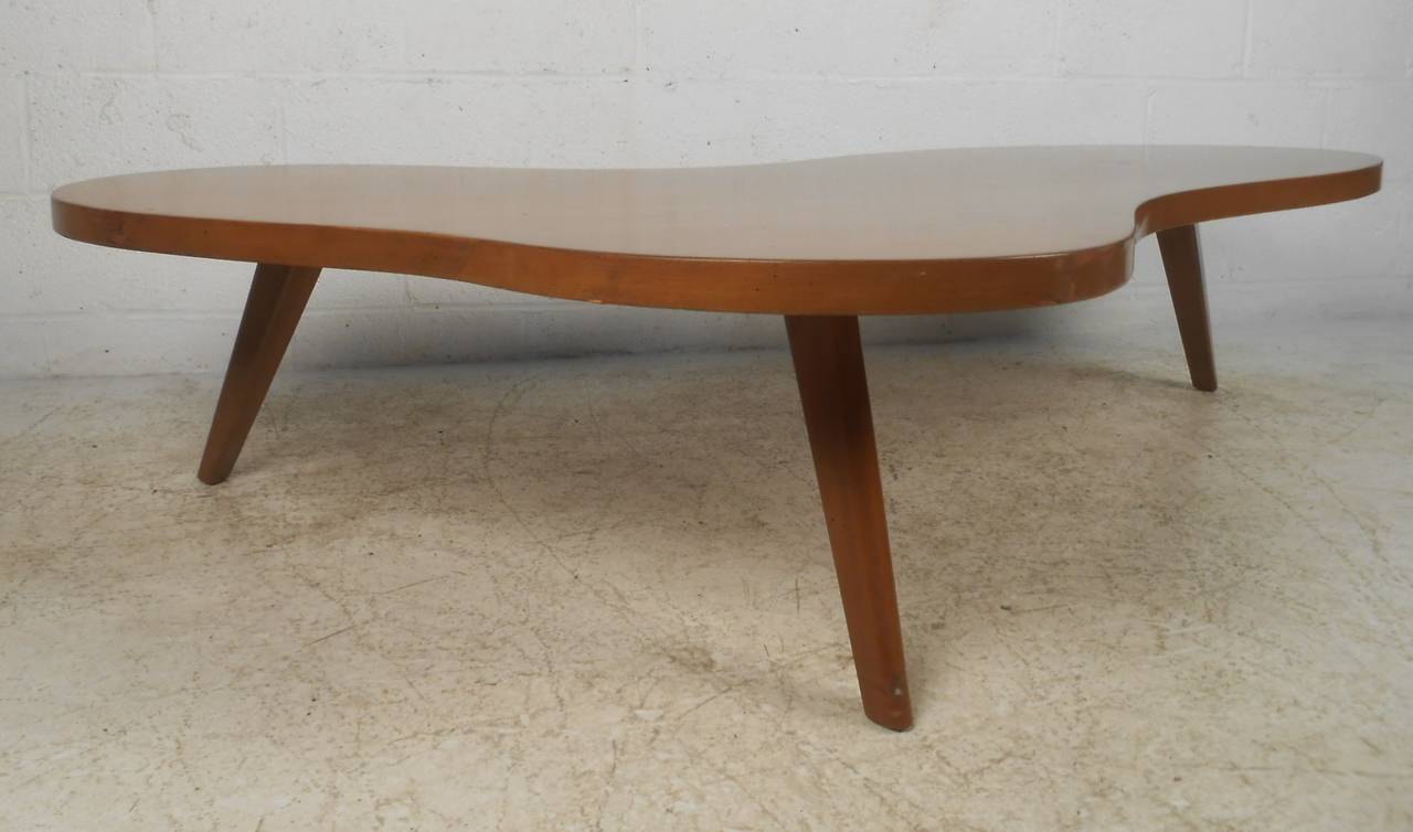 American Large Atomic Modern Coffee Table in the Style of T.H. Robsjohn-Gibbings