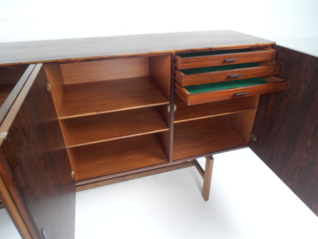 Scandinavian Modern Rosewood Server Attributed to Kai Kristiansen In Good Condition In Brooklyn, NY