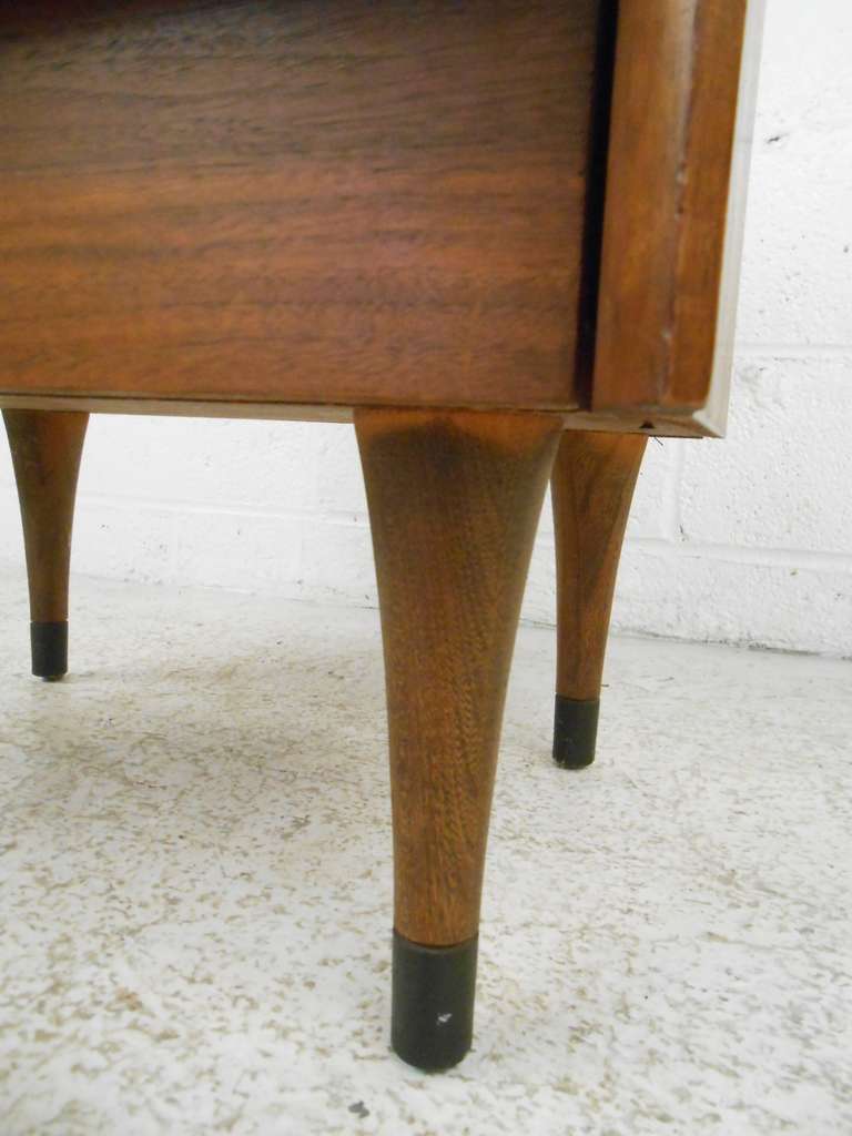 Mid-20th Century American of Martinsville Nightstand For Sale