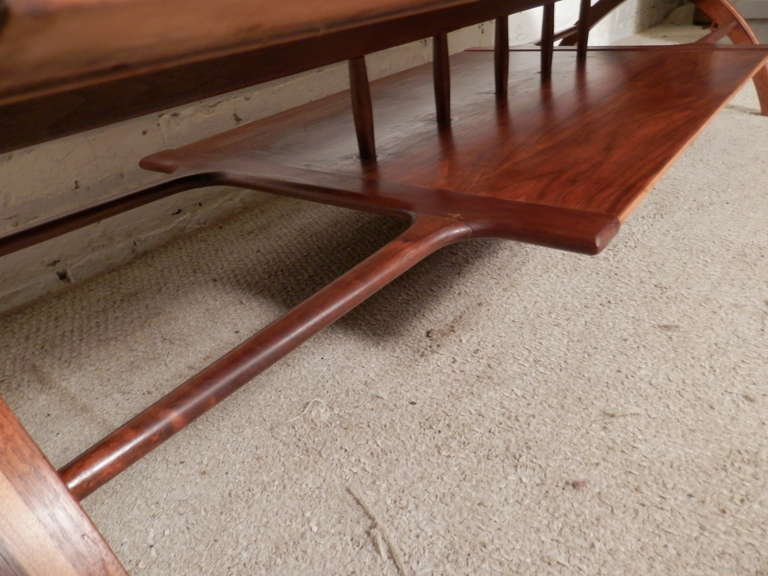 Finely Sculpted Designer Sofa Table In Good Condition In Brooklyn, NY