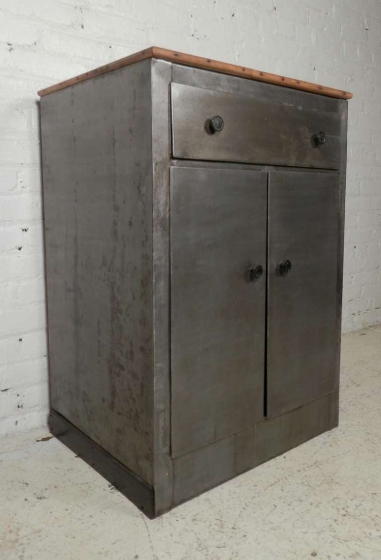 metal utility cabinets