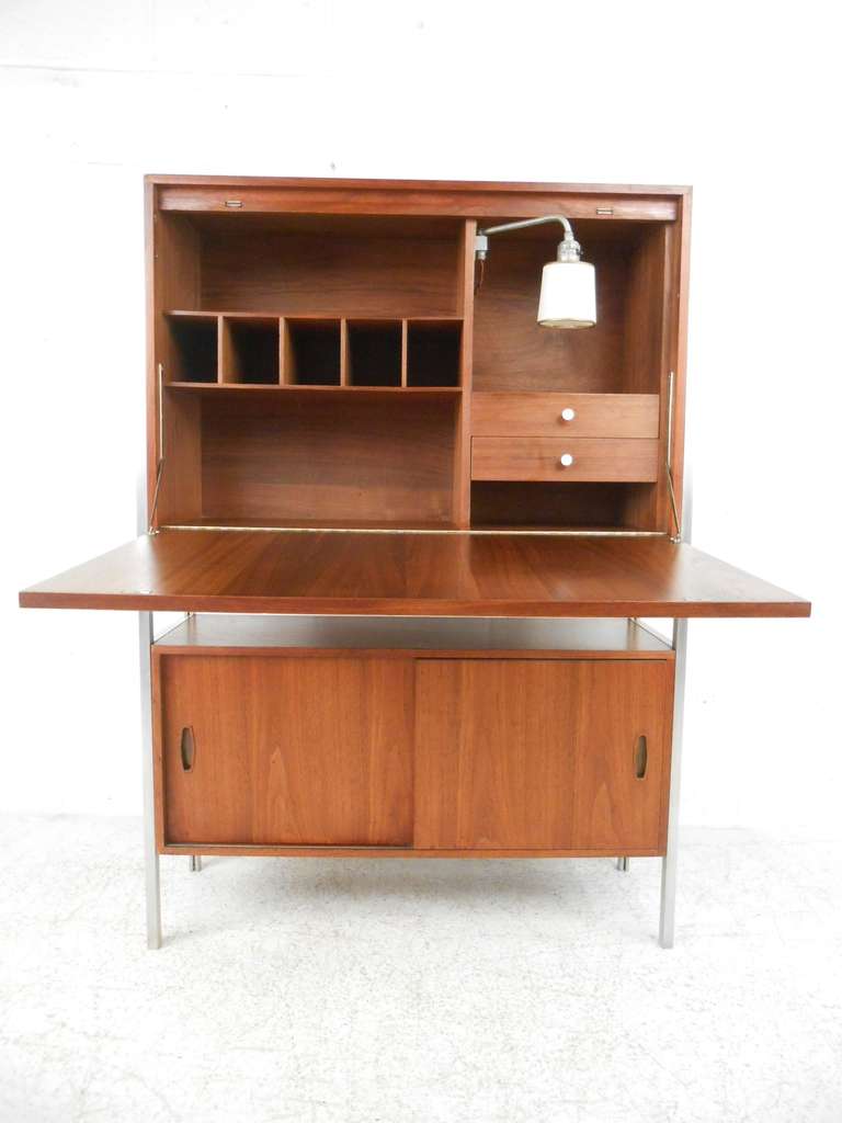 American Paul McCobb Connoisseur Collection Dropfront Desk