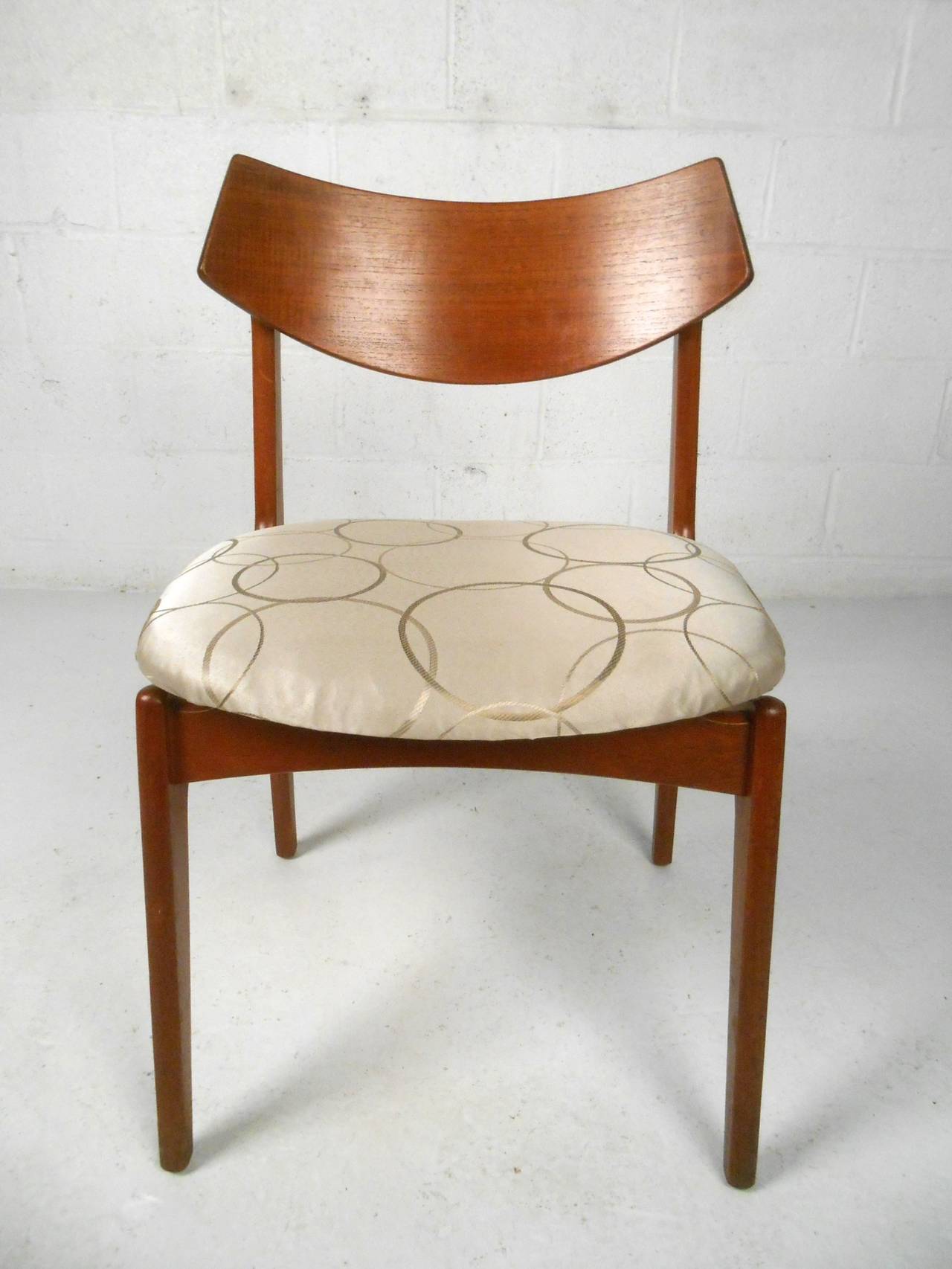 Set of Mid-Century Danish Teak Funder-Scmidt & Madsen Dining Chairs In Good Condition In Brooklyn, NY