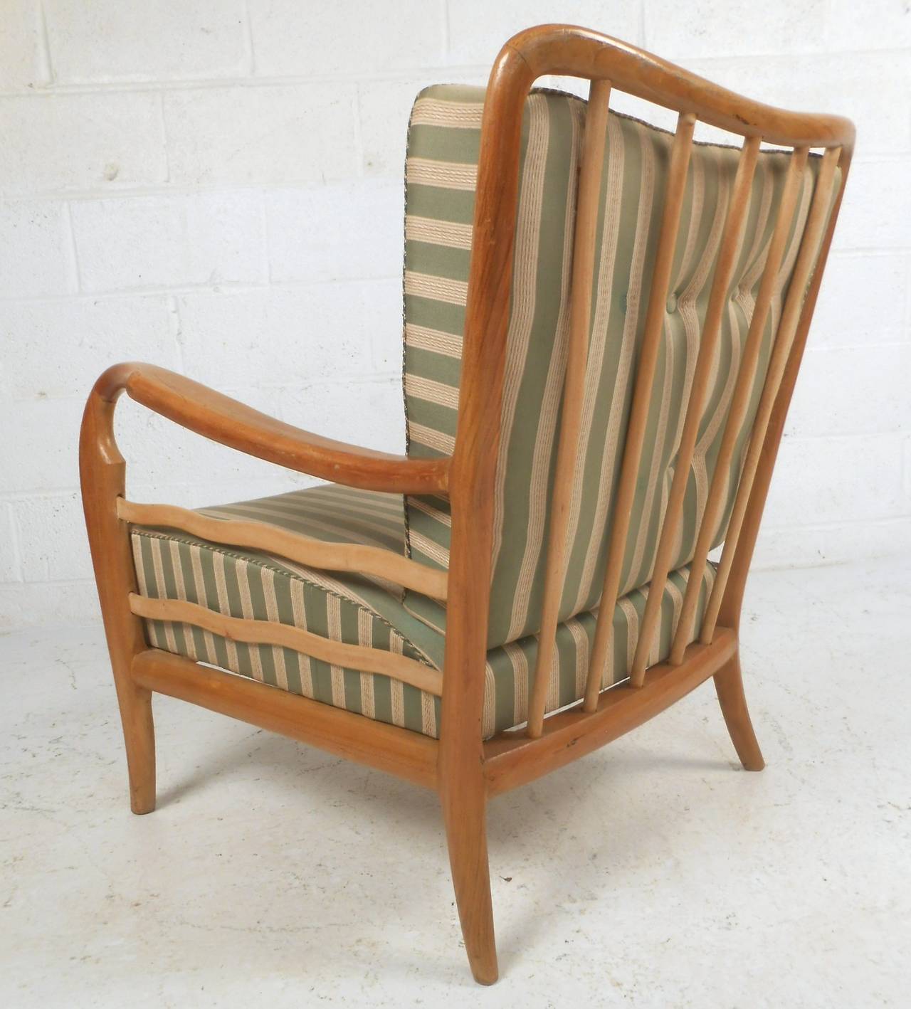 Vintage Italian Design Lounge Chairs 1