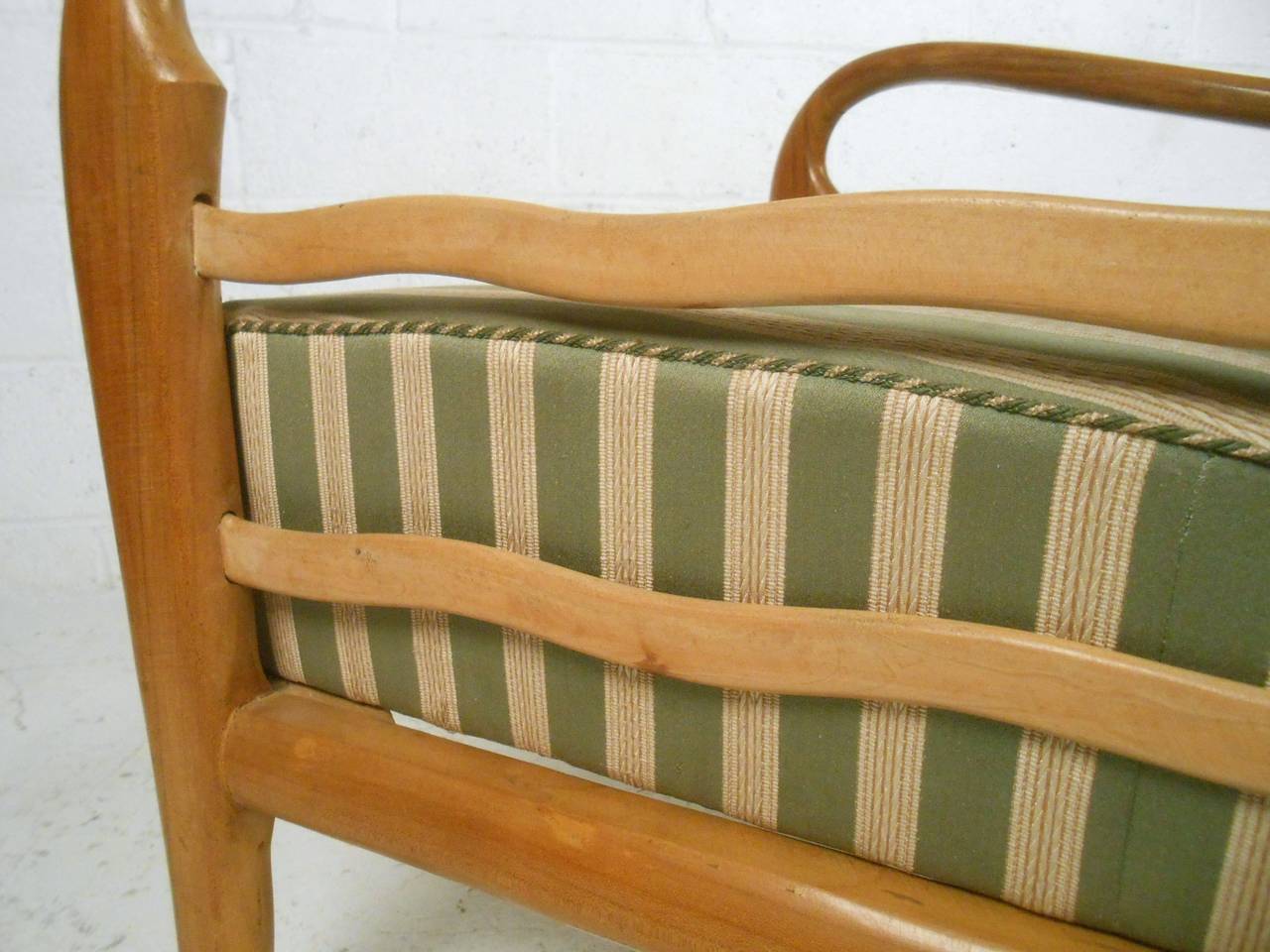 Vintage Italian Design Lounge Chairs 3