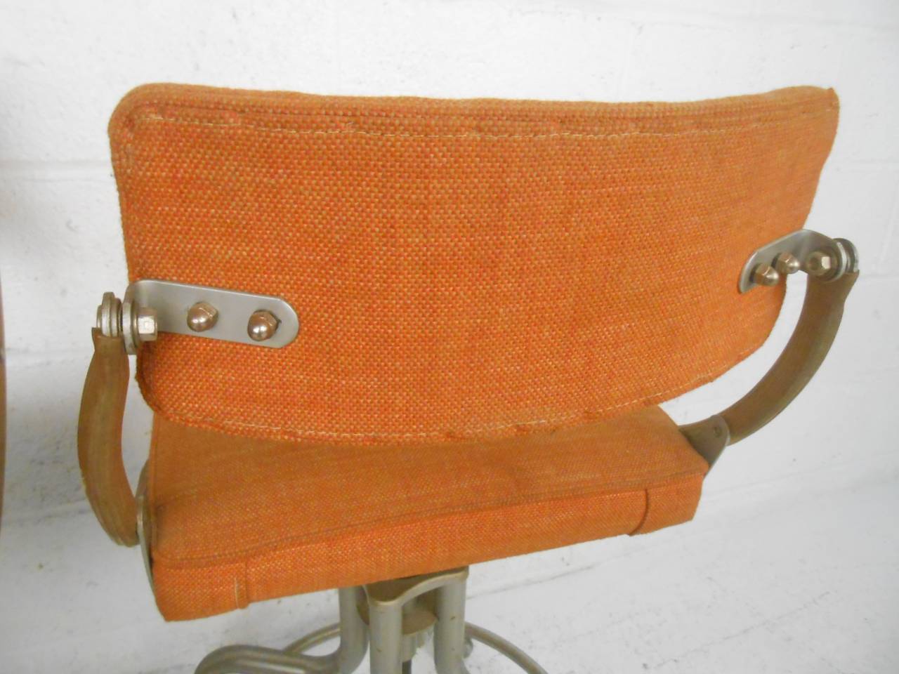 Mid-Century Modern Pair of Midcentury Rolling Chairs by Domore