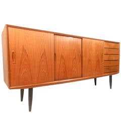 Gorgeous Mid-Century Modern Danish Teak Sideboard 4