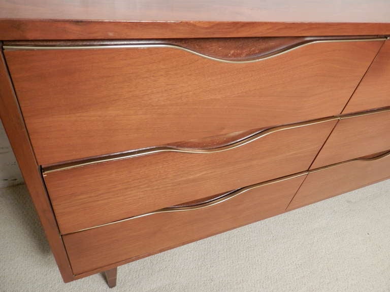 American of Martinsville Mid-Century Modern Bedroom Set In Good Condition In Brooklyn, NY