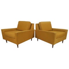 Stylish Pair of Mid-Century Modern Lounge Chairs by Selig Monroe