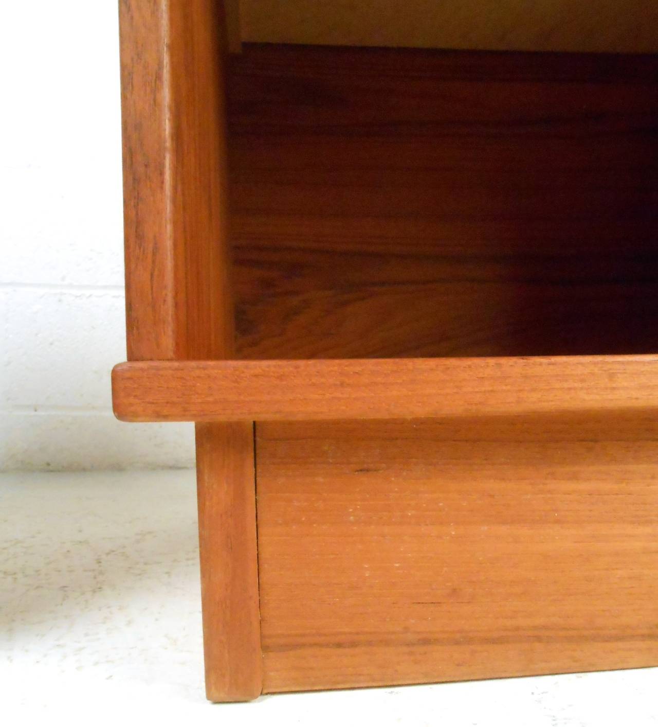 Scandinavian Modern Teak Nightstands In Good Condition In Brooklyn, NY