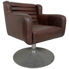 Mid-Century Modern Arm Chair On Swivel Tulip Base