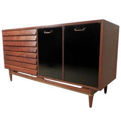 Gorgeous Mid-Century American Of Martinsville Louvered Front Dresser
