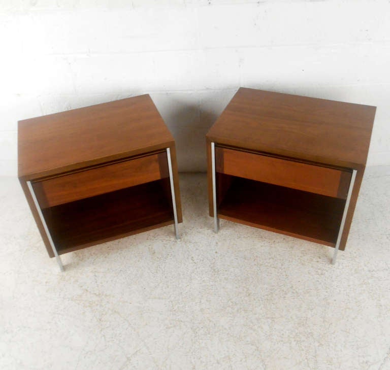 American Paul McCobb Mid-Century Modern Delineator Series End Tables by Lane