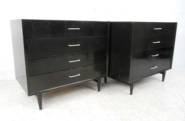 Pair American of Martinsville Mid Century Modern Dressers In Good Condition In Brooklyn, NY