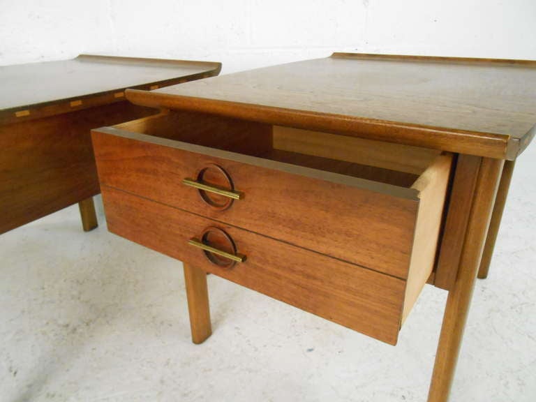 American Lane Altavista End Tables