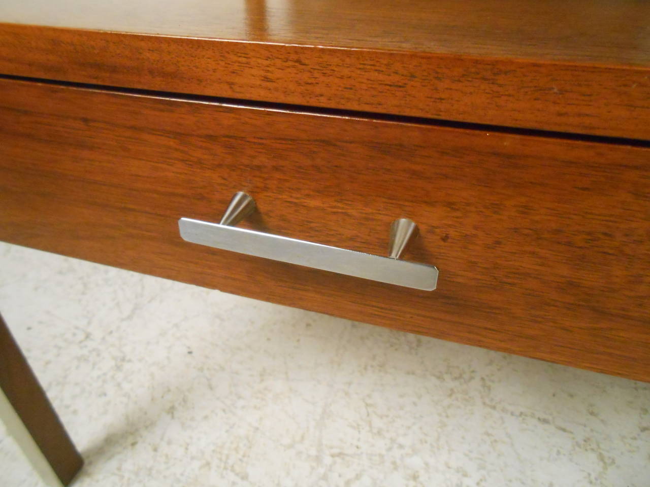 paul mccobb nightstands