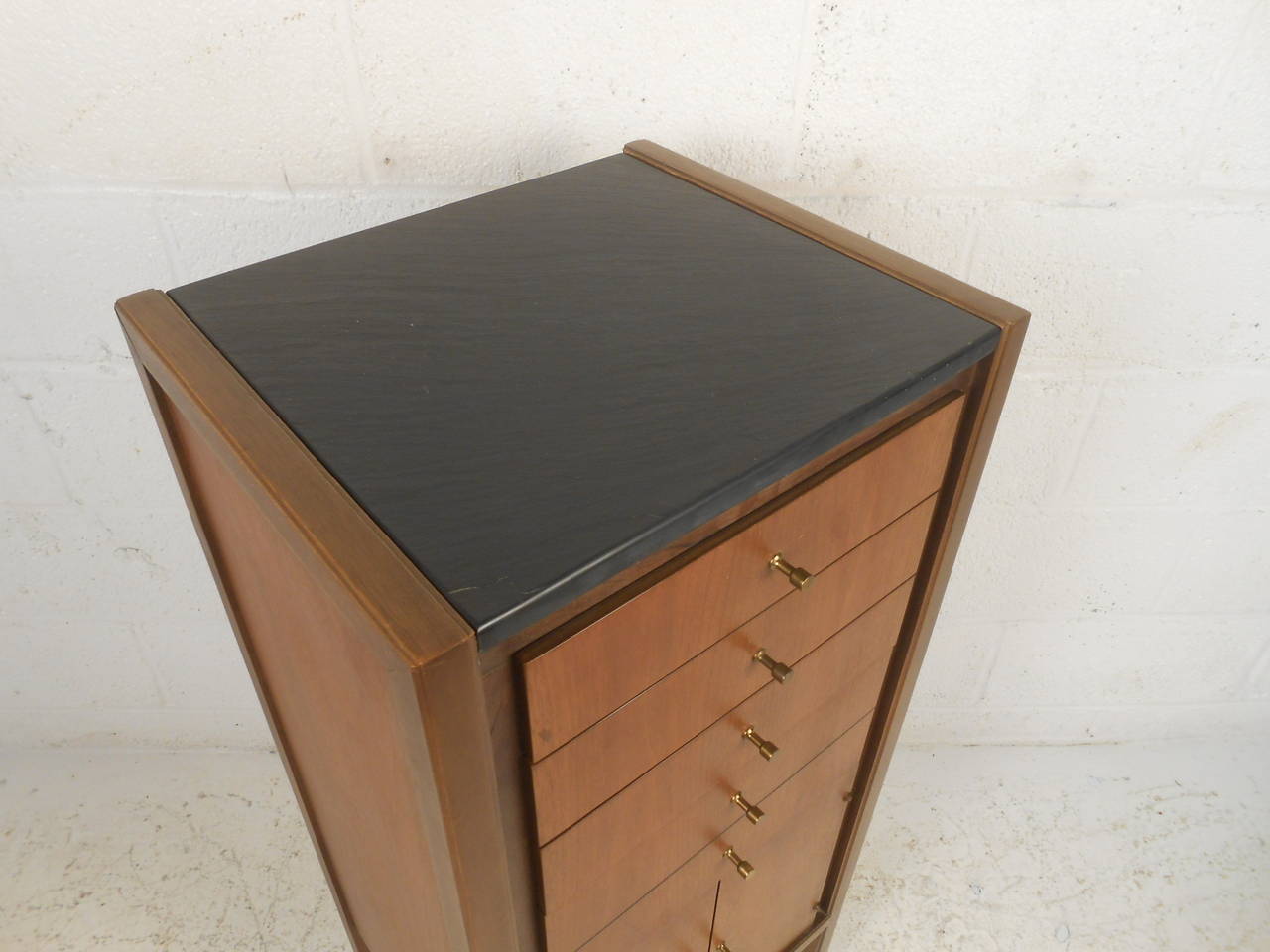 Mid-Century Modern Slate and Walnut Jewelry Chest In Good Condition In Brooklyn, NY