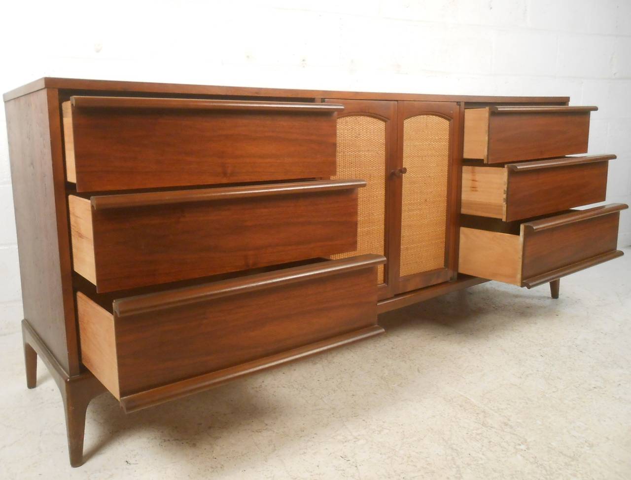 Mid-Century Modern Nine-Drawer Cane Front Dresser by Lane In Good Condition In Brooklyn, NY