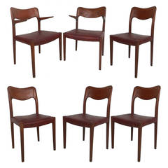 Set of Mid-Century Modern Rosewood Dining Chairs in Style of N.O. Møller