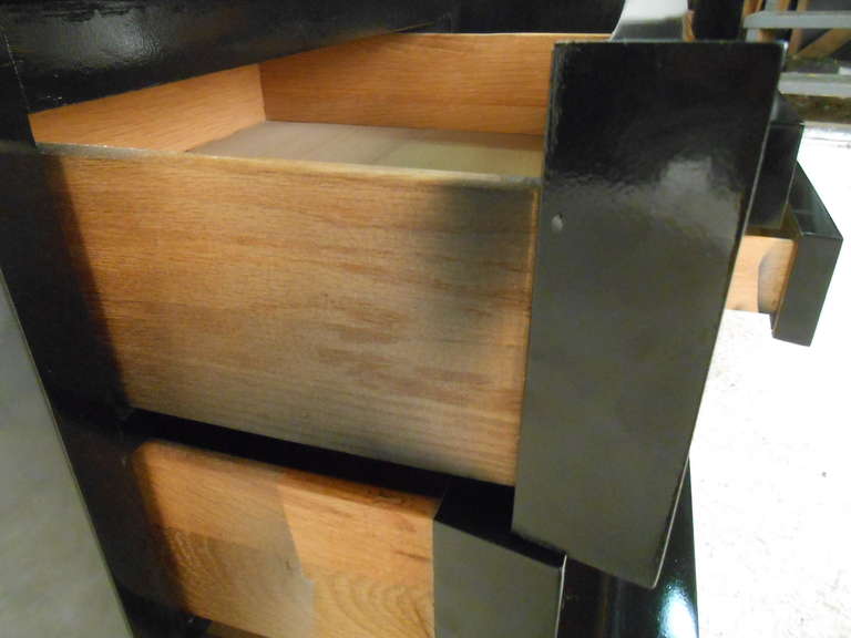 American of Martinsville Nightstands in Black Lacquer In Good Condition In Brooklyn, NY