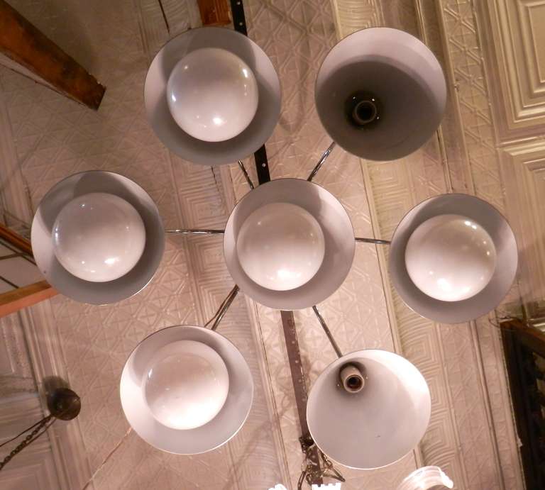 Handsome Mid-Century Modern Chandelier In Good Condition For Sale In Brooklyn, NY