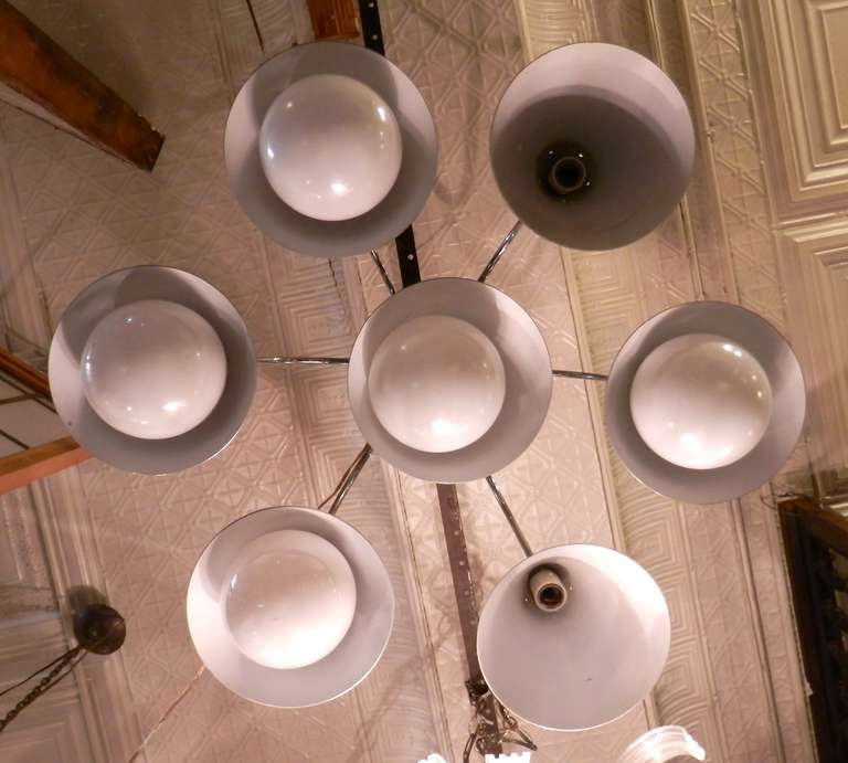 Mid-Century moderno Bellissimo lampadario moderno di metà secolo in vendita