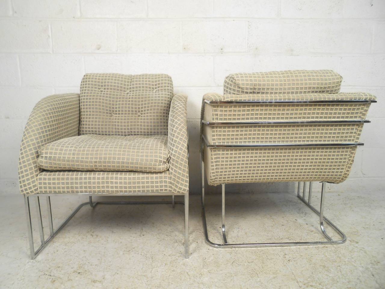 Mid-Century Modern armchairs by Warren Lloyd for Weiman feature stylish chrome frames and comfortable proportions. Beautiful addition to home or business seating, ideal office side chairs.

(Please confirm item location - NY or NJ - with dealer).