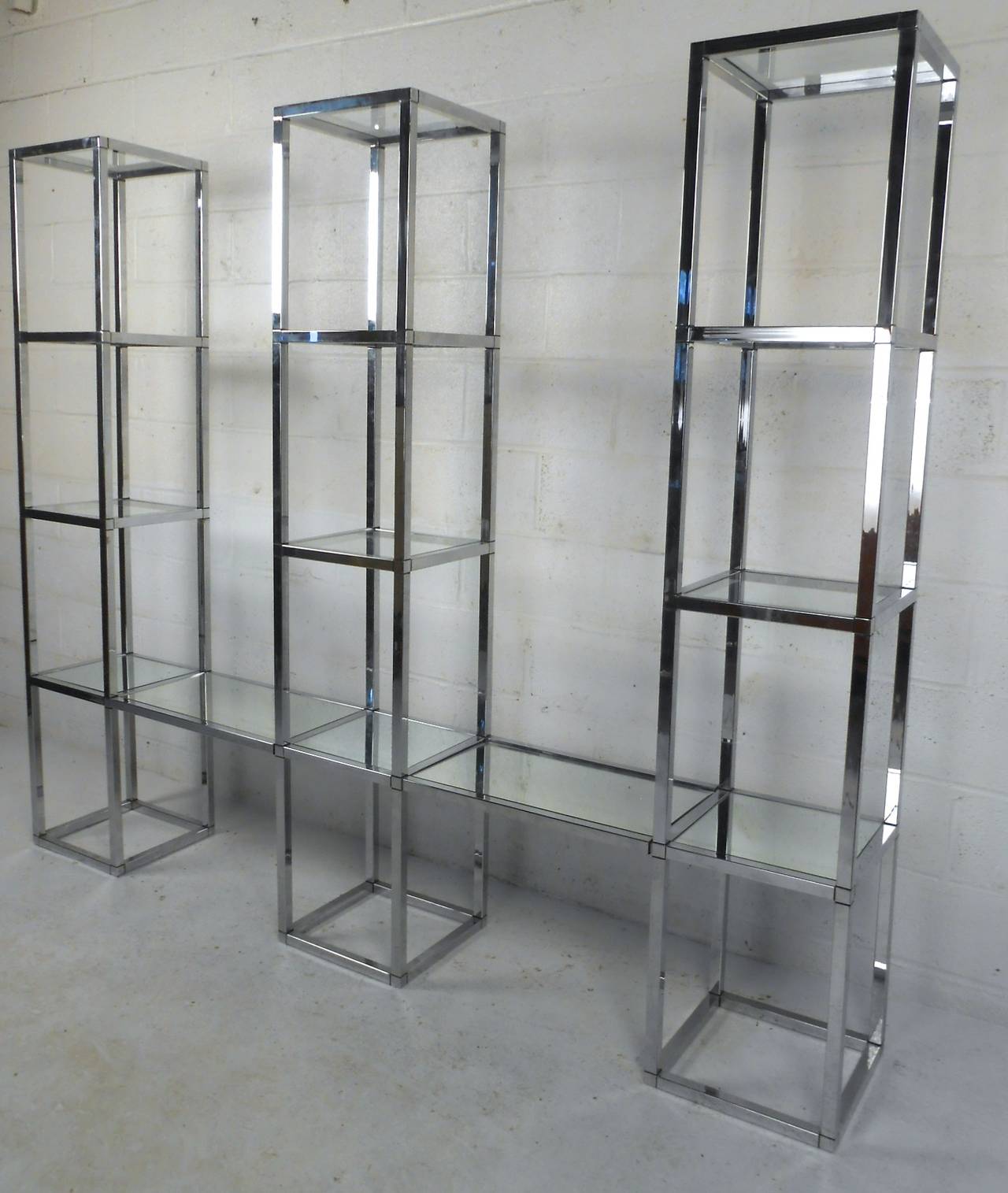 Unique Mid-Century Milo Baughman Style Display Etagere