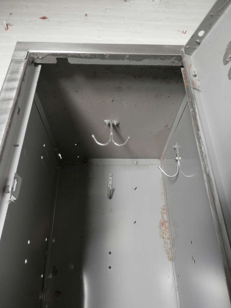 American Vintage Locker Set In Brushed Metal Finish