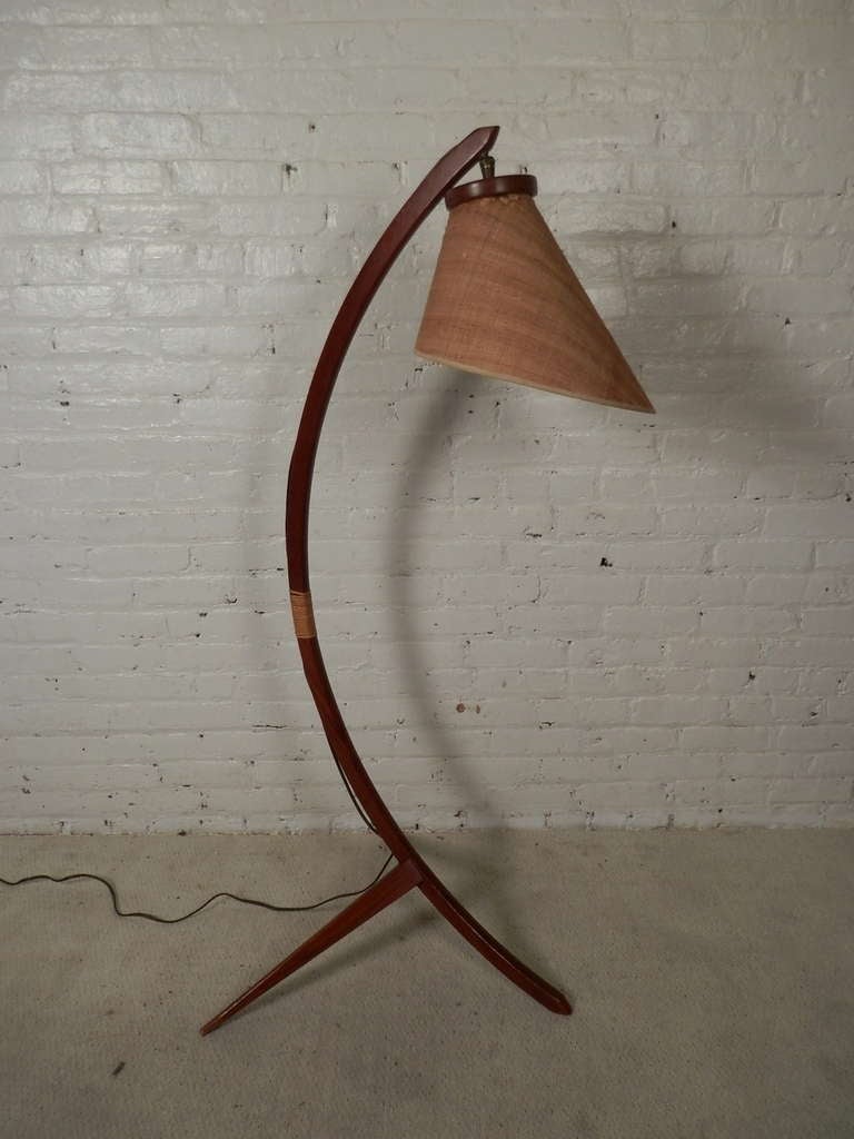 Splendid Danish Arch Floor Lamp 4