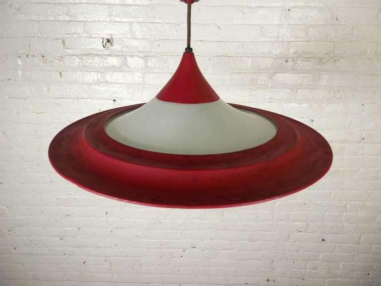 Lámpara colgante Funky Mid-Century Vintage UFO Saucer Escandinavo en venta